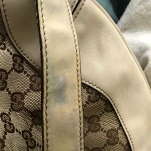 Authentic Gucci Hobo*****For 2 hours only *****